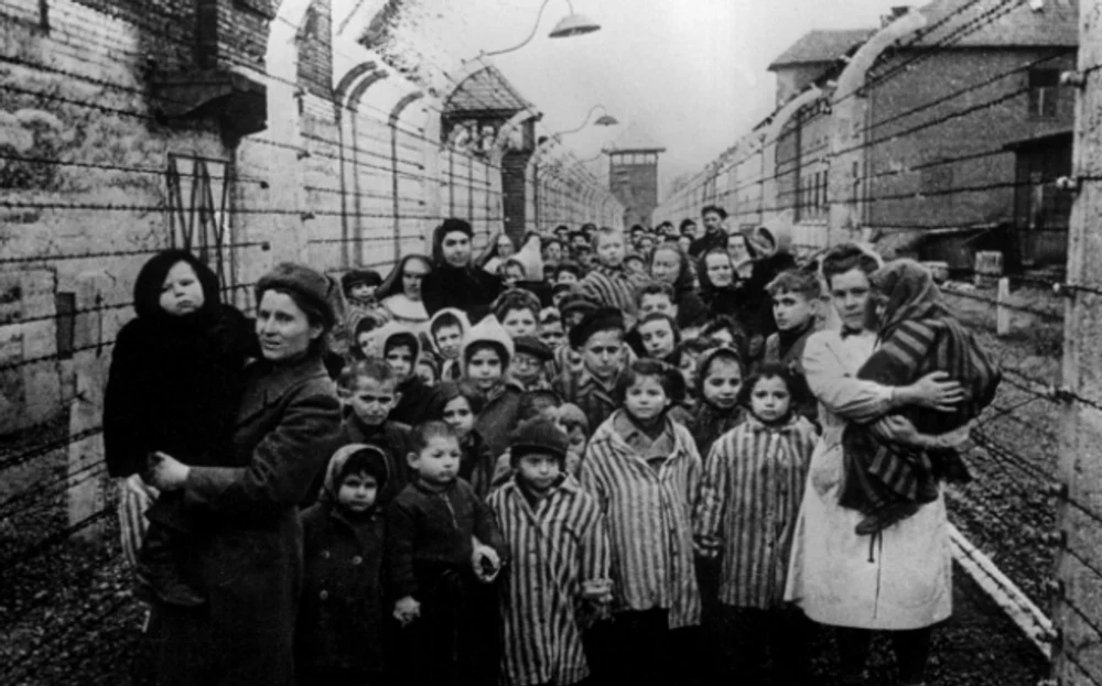 Supraviețuitorii Holocaustului primesc compensații de un miliard de euro de la statul german pentru servicii de îngrijire la domiciliu