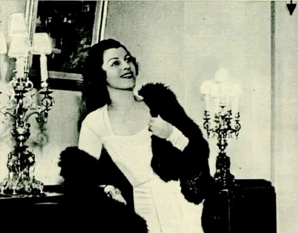 Elvira Godeanu 