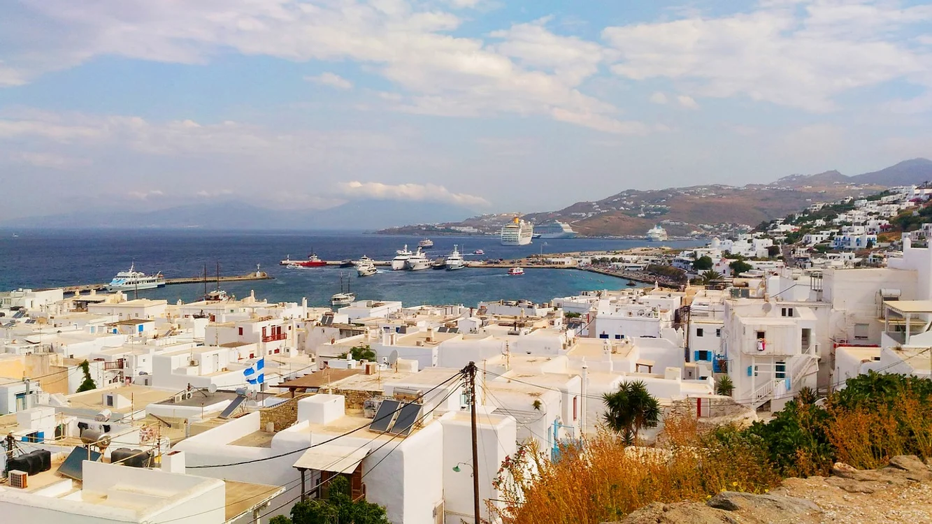 Mykonos este o destinație turistică foarte iubită de români / foto: Pixabay