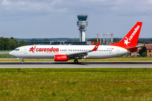 Un avion cu 178 de pasageri a transmis codul de deturnare. Forțele aeriene din două țări, în alertă
