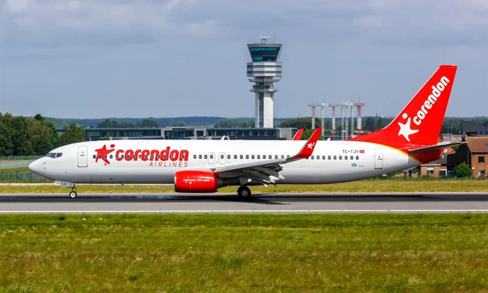 avion corendon foto captură Youtube Jonathan Winton jpg