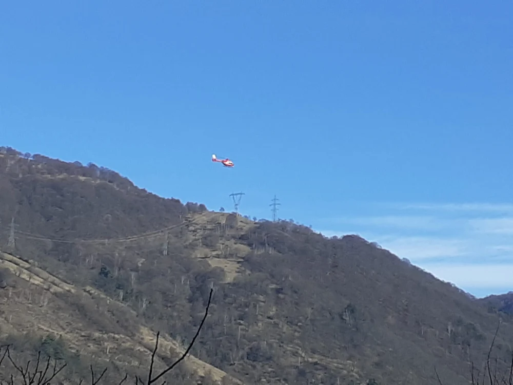 Elicopter SMURD solicitat la un accident pe Valea Oltului în Vâlcea Foto ISU Vâlcea