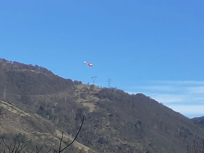 Elicopter SMURD solicitat la un accident pe Valea Oltului în Vâlcea Foto ISU Vâlcea