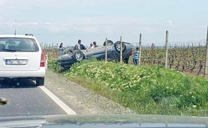 
    “Fulgi”, băiatul Vioricăi şi al lui Ioniţă din Clejani, a rămas fără permis după ce a fost prins circulând cu 175 de kilometri pe orăFoto: adevarul.ro  