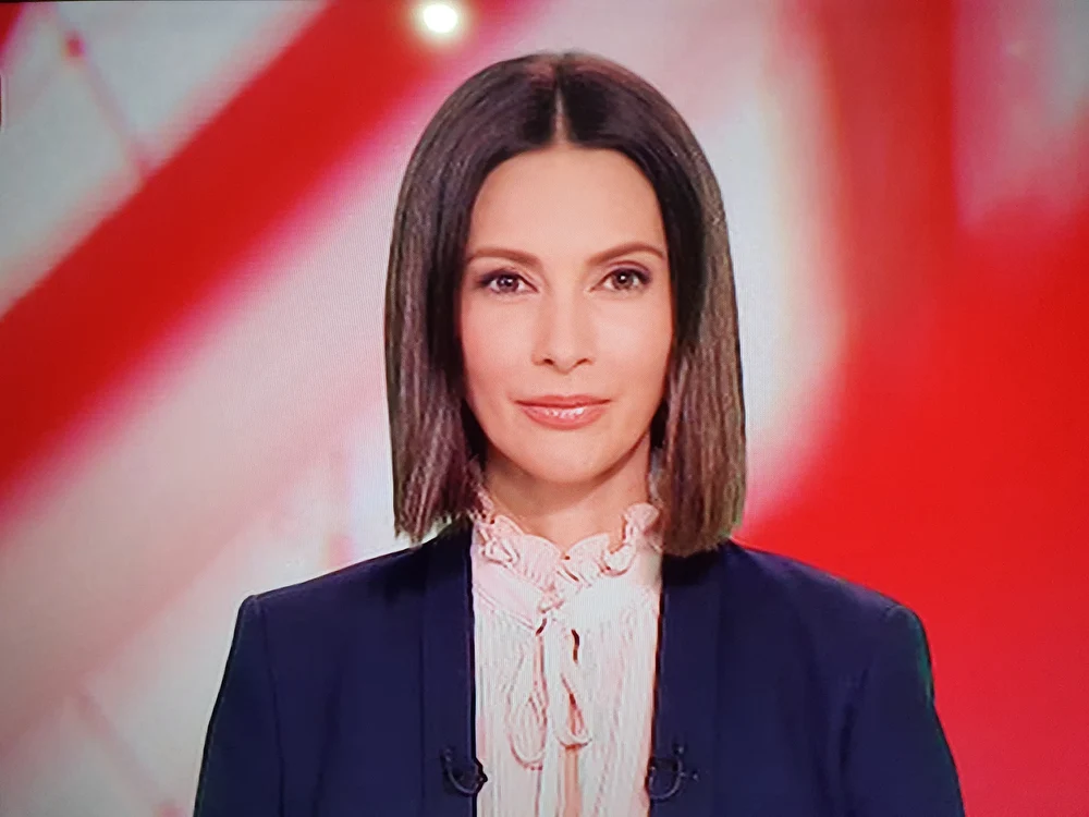 8 andreea berecleanu la prima tv in direct 5 jpg jpeg
