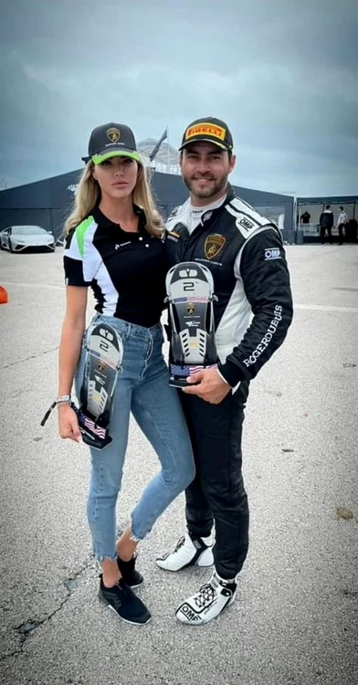 Alina Vidican și logodnicul ei, Claude, la o cursă de mașini din MiamiSursă foto: Arhivă personală