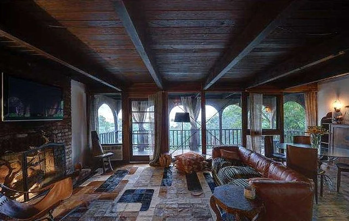 Casa Lennon (realtor.com)