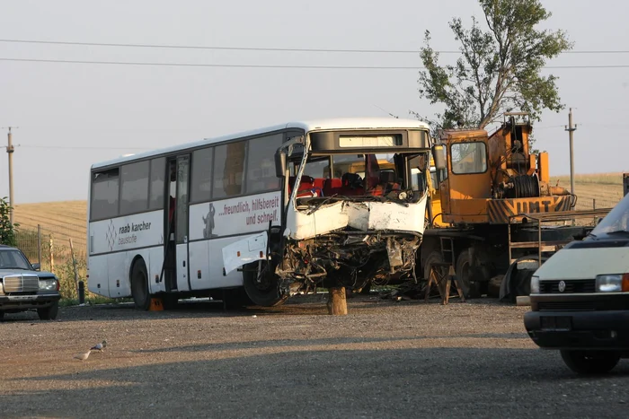 Transportatorii inconştienţi produc zeci de accidente anual