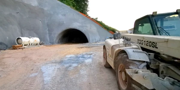 tunelurile de pe magistrala feroviara gurasada ilteu iulie 2021 foto daniel guta adevarul