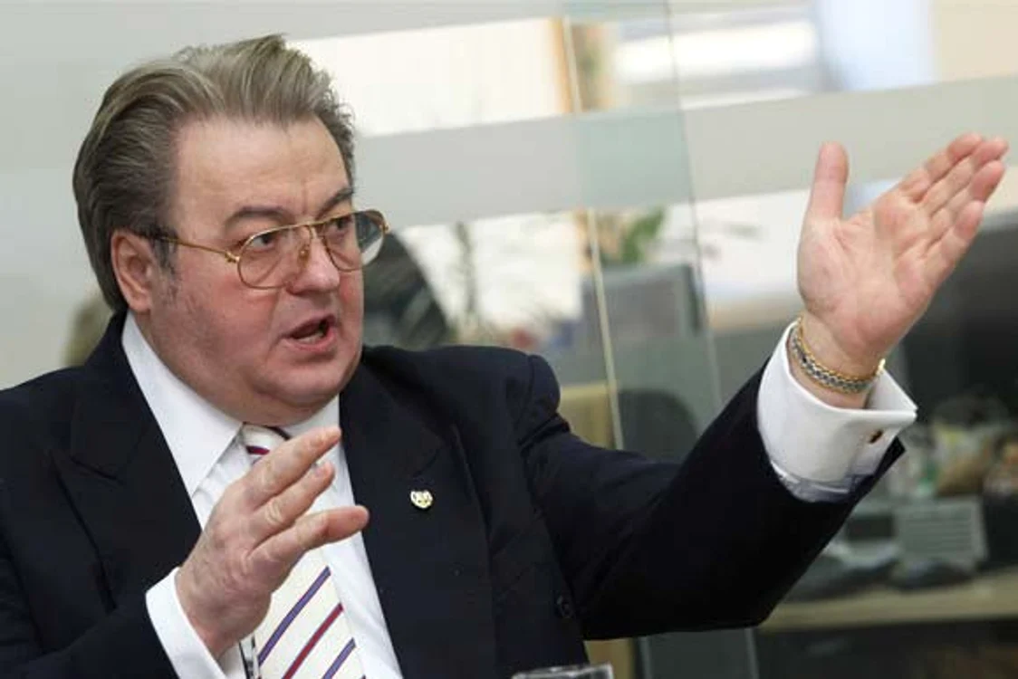 
    Corneliu Vadim Tudor a murit pe 14 septembrie, în urma unui infarctFoto: Adevărul  