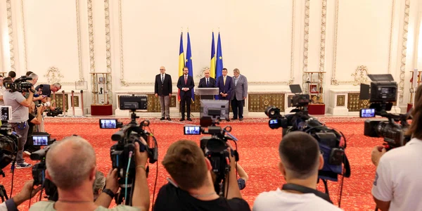 Dominici Fritz   Ilie Bolojan  Sorin Grindeanu  Dominic Fritz   guvern Bolojan  Foto Inquam Photos Octav Ganea (3) jpg