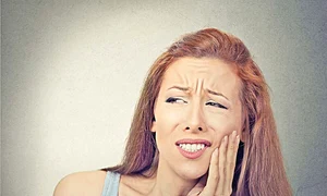 femeie durere masea1214557 0 jpeg