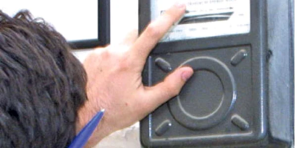 Şi consumatorii mici pot negocia cu Electrica