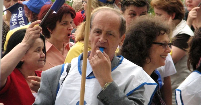 Botoşani: Sute de sindicalişti vor pleca la noapte spre Bucureşti 