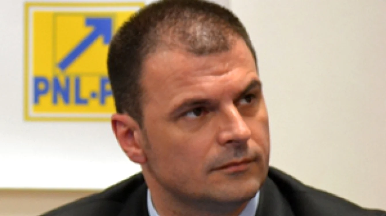 
    Vicepreşedintele PNL Prahova, Mircea Roşca, este audiat la DNA   