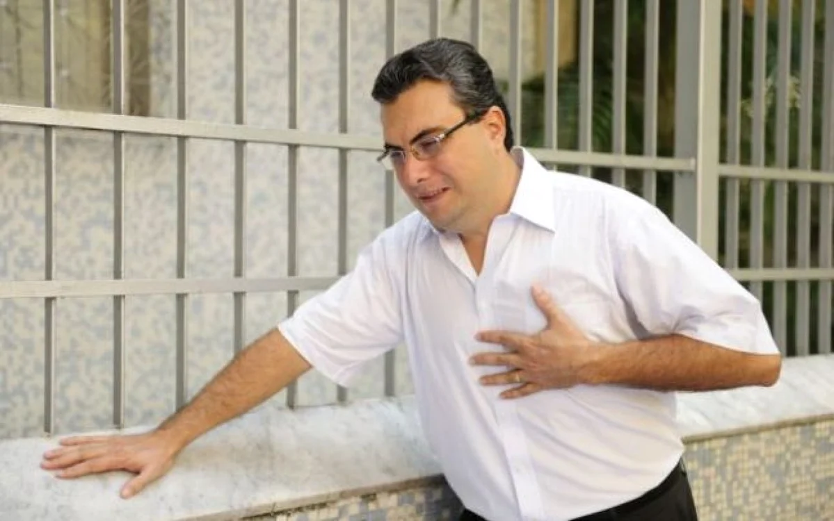 Simptomele pot apărea şi cu câteva săptămâni înainte