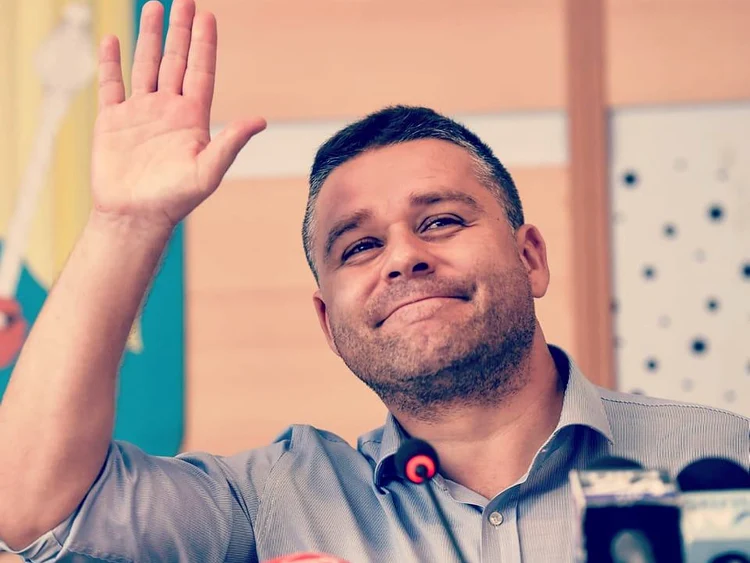Ciprian Ciucu i-a dat replica primarului PSD al sectorului 4. FOTO Facebook
