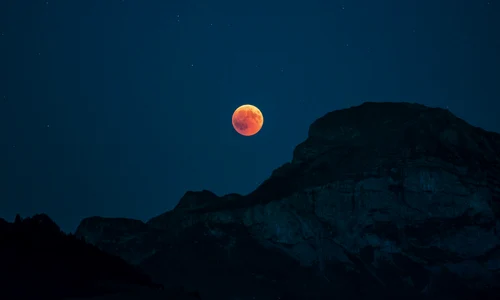 Eclipsa de lună din 5 iunie 2020 va fi prin penumbră, iar satelitul natural al Pământului va fi mai puțin strălucitor jpeg