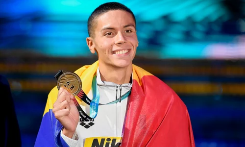 Fotografie David Popovici Medalie jpg