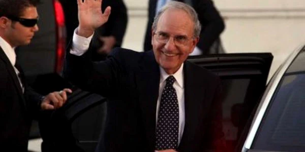 OM:George Mitchell a plecat fără să obţină progrese în discuţii