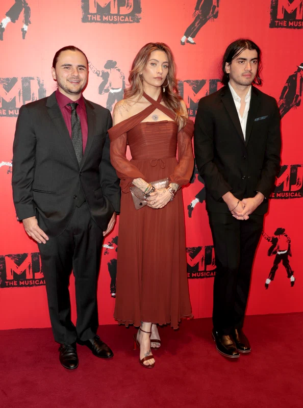 Paris, Prince și Blanket Jackson
