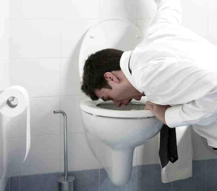 12 persoane s-au îmbolnăvit de toxiinfectie alimentară după ce au mâncat la o pensiune din Păltinișfoto: Hepta