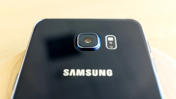 Telefoanele Samsung sunt mai vulnerabile tocmai din cauza Samsung. FOTO Răzvan Băltăreţu/Adevărul