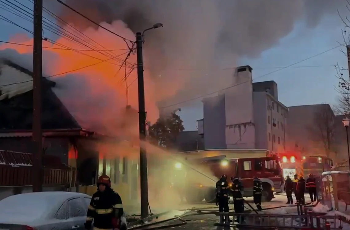 Incendiu la o casă din Capitală FOTO: Captura video