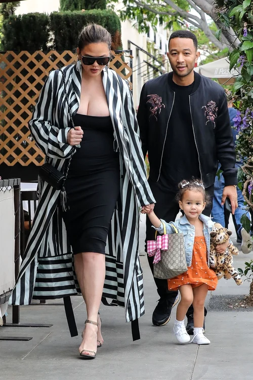 Chrissy Teigen and John Legend take their daughter Luna out on a lunch date jpeg