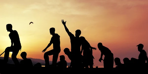 migranti barca mediterana foto shutterstock