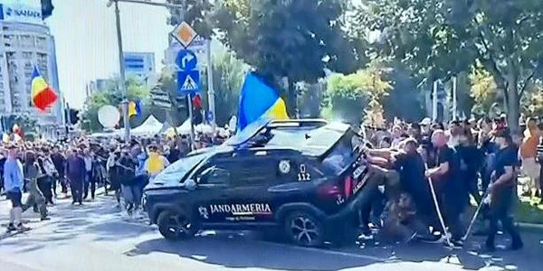 masina jandarmi jpg
