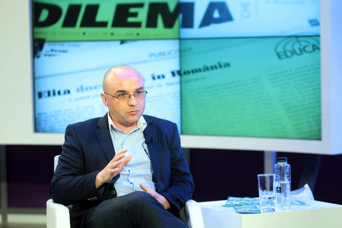 „Sîntem atît de jos, încît ar trebui să ne fie rușine   ”  – dialog cu Mihai MITRICĂ jpeg