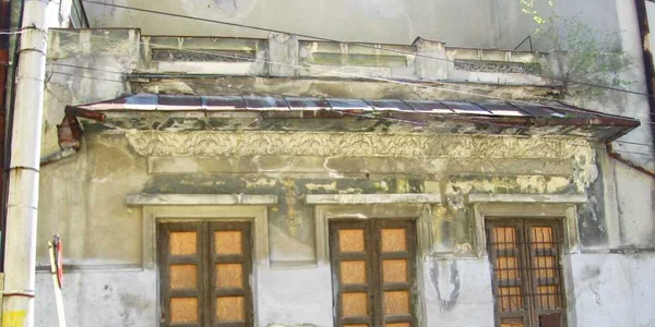 Palatul Culturii din Blaj se află într-o stare avansată de degradare