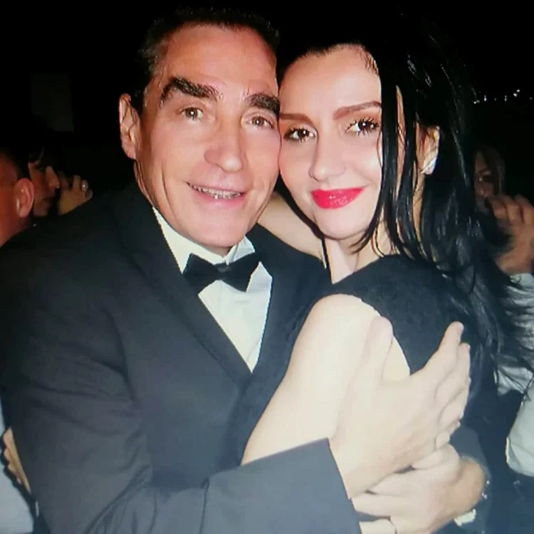 
    Petre Roman și Silvia Chifiriuc  