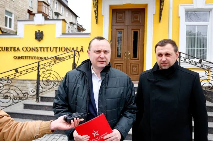 Reprezentanții BCS au atacat legea privind limba română la CC. FOTO: Socialistii.md