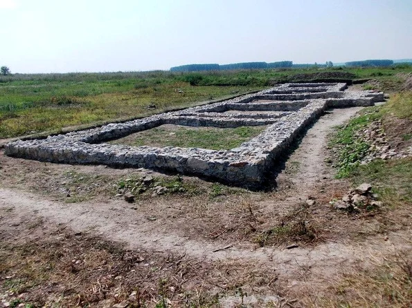 Castrul roman de la Răcarii de Jos, județul Dolj (© discoverdolj.ro)