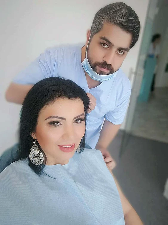 Bahmu are dinții sănătoși după vizita la medicul Yazan Aq