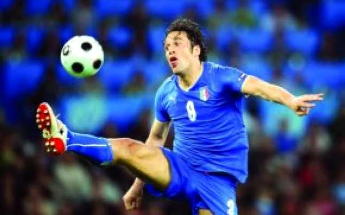 FOTBAL: Un hacker l-a transferat pe Luca Toni!