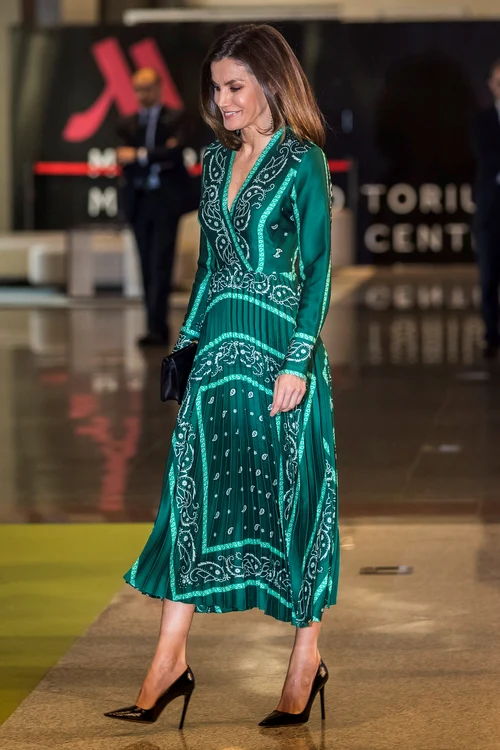 Regina Letizia a Spaniei pare să aibă burtică în cele mai recente poze