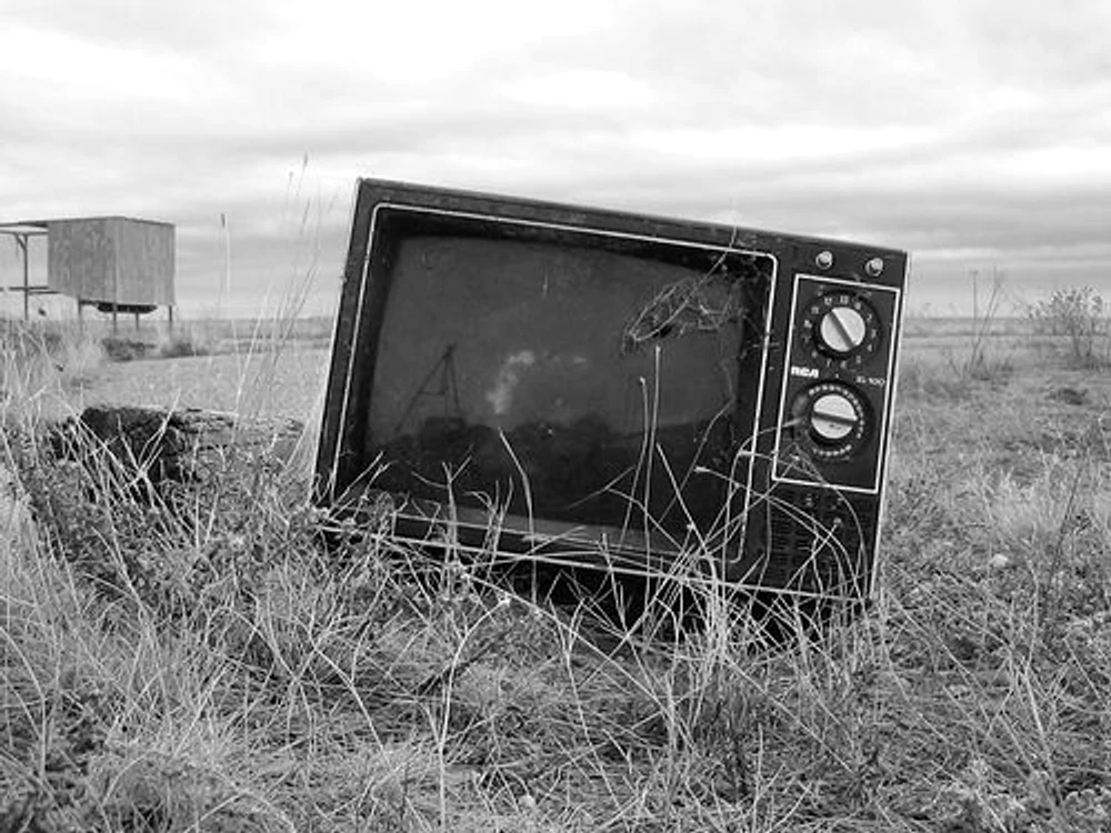 Televiziunile necrofile jpeg