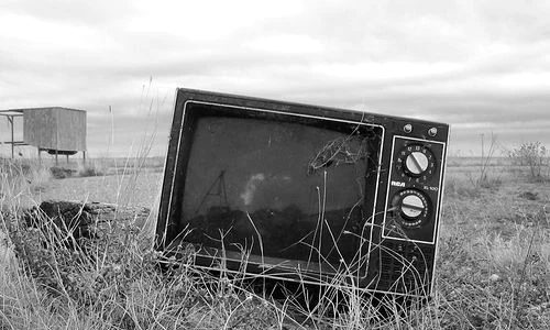 Televiziunile necrofile jpeg