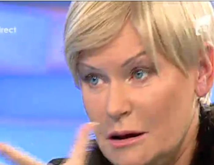 Monica Tatoiu, în lacrimi FOTO: Acces Direct