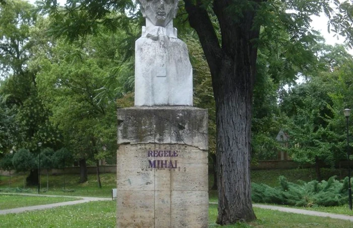 Bustul lui Traian Grozăvescu din Parcul Regina Maria FOTO D. Momir