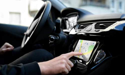 waze google maps istock gps jpg