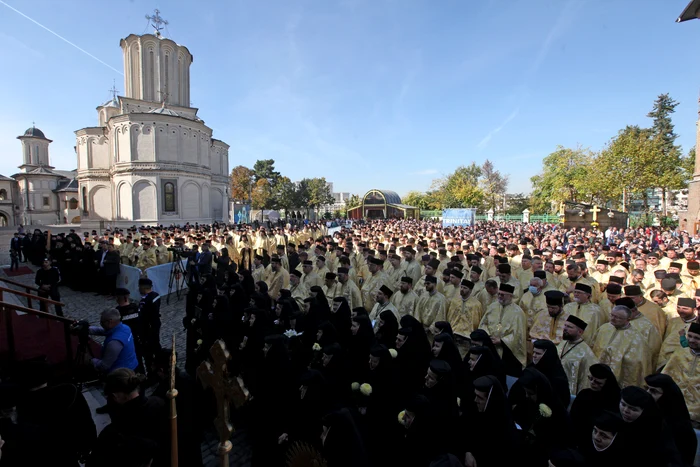 Sute de prelați din București și Ilfov au fost prezenți