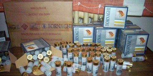 Cele 1.000 de cartuşe au fost confiscate de poliţişti 