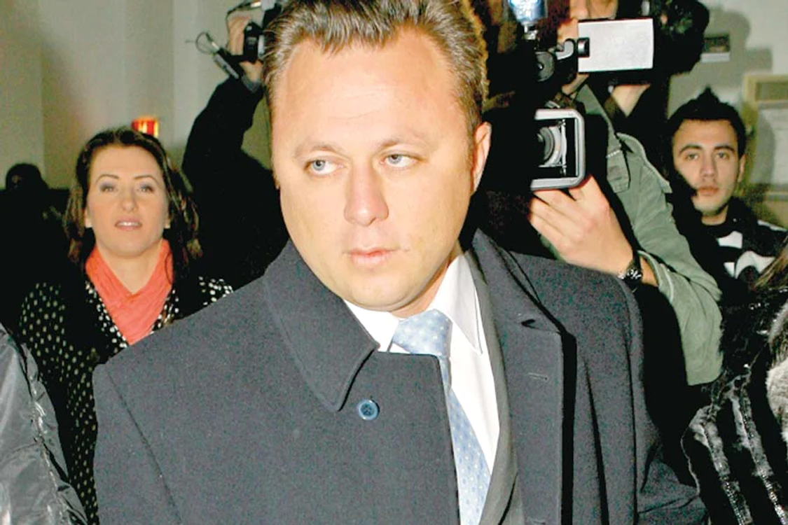 Vila din Caimatei în care a  locuit marele cântăreţ este  mărul discordiei dintre fraţi