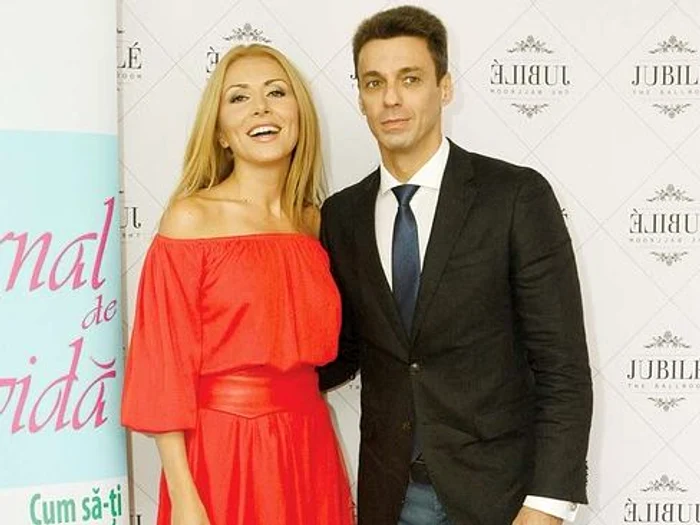 Dan Bittman şi Liliana Ştefan se iubesc de 26 de ani. Aici, alături de mezinul familiei, Mark
