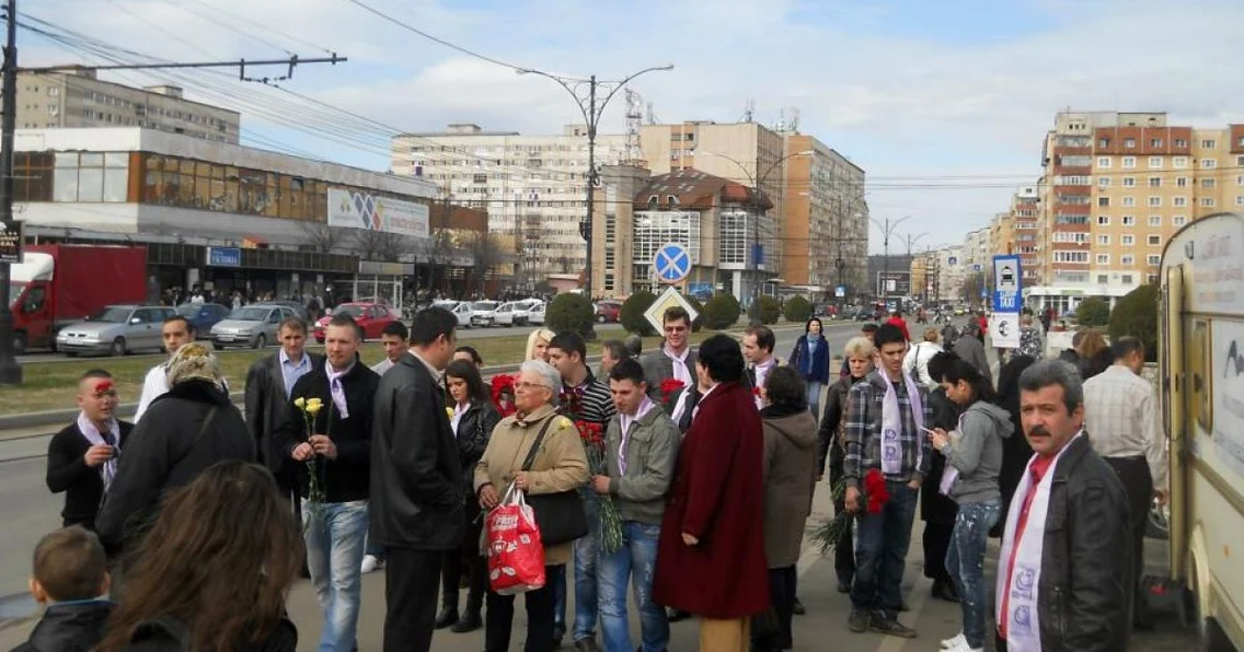 politicieni flori 8 martie