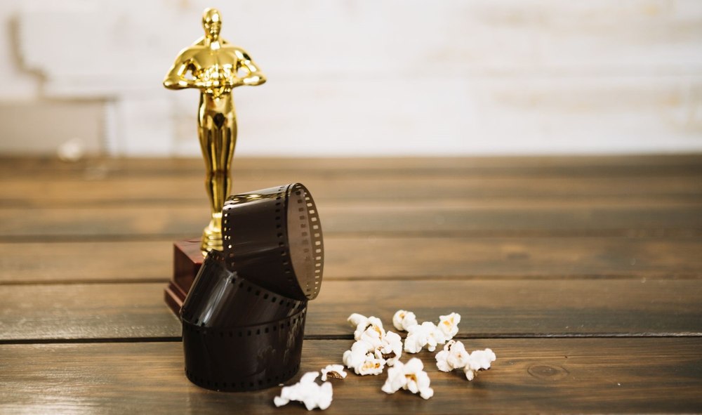 Angela Bassett şi Mel Brooks vor fi recompensaţi cu Oscaruri onorifice
